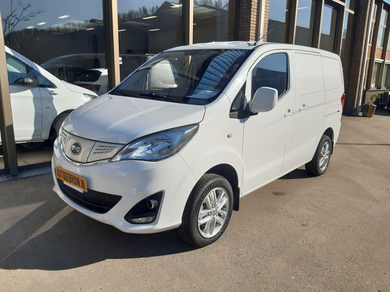 Nissan E-NV200