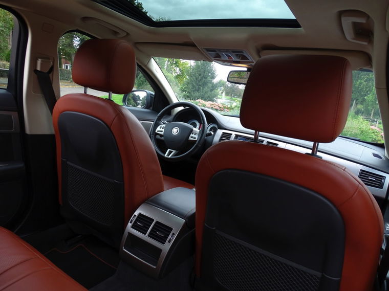 Jaguar XF