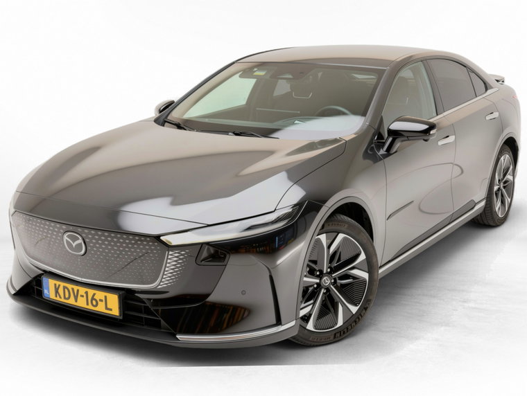 Mazda 6 foto 1