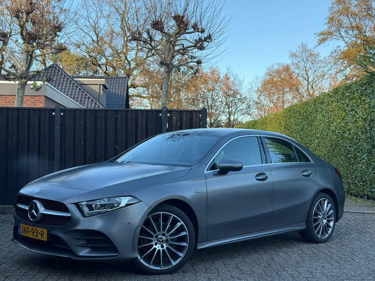 Mercedes-Benz A-Klasse foto 1