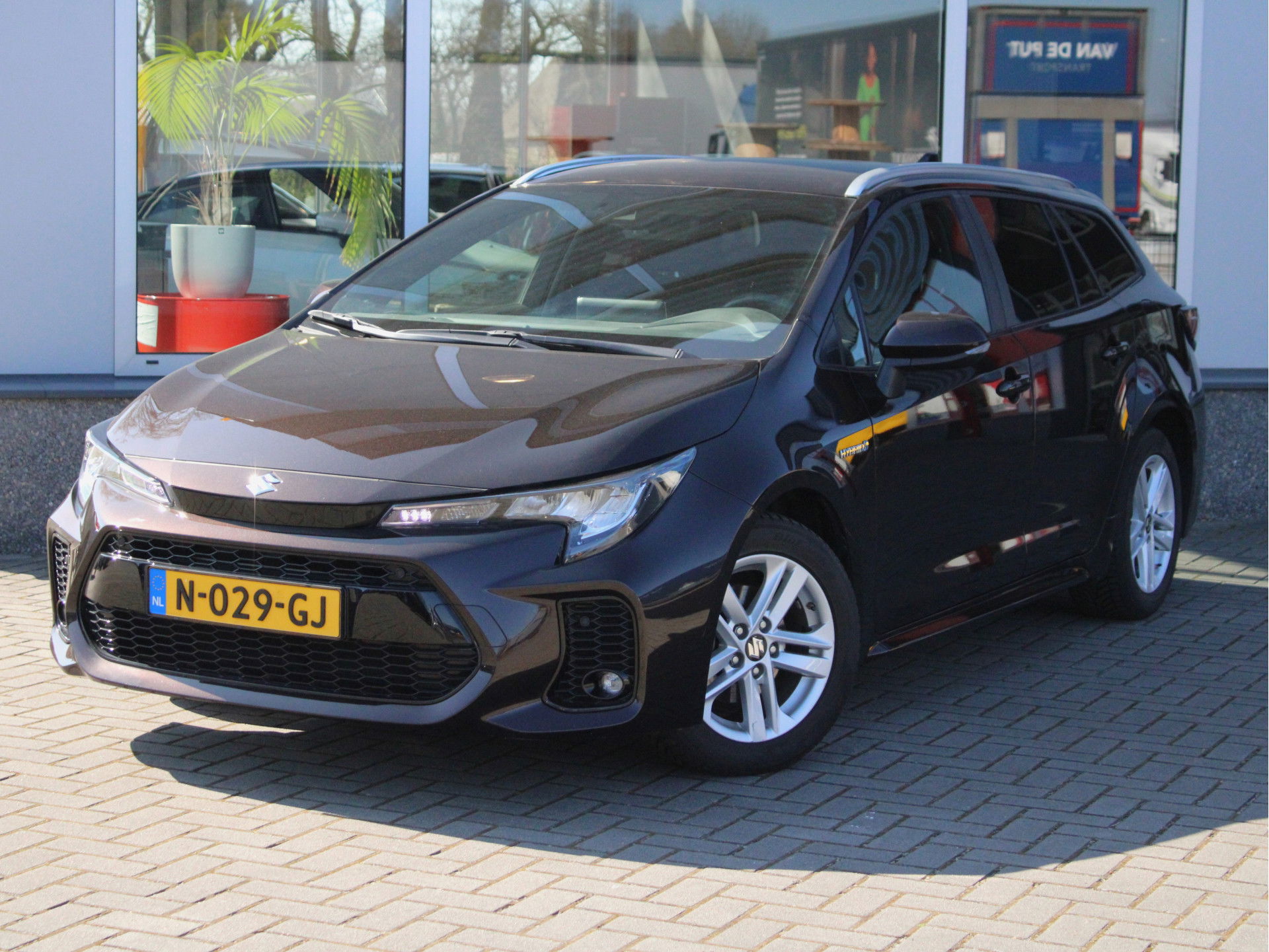 Foto van Suzuki Swace