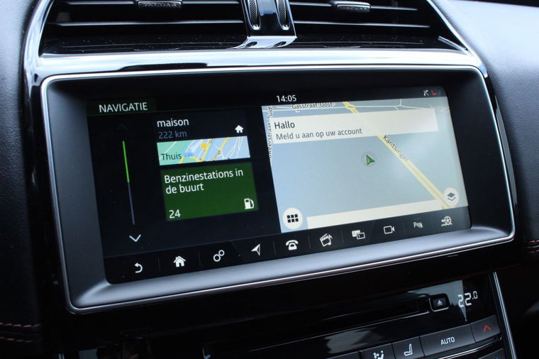 Jaguar XE