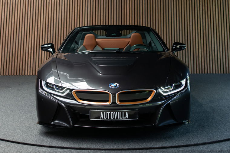 BMW i8 Roadster