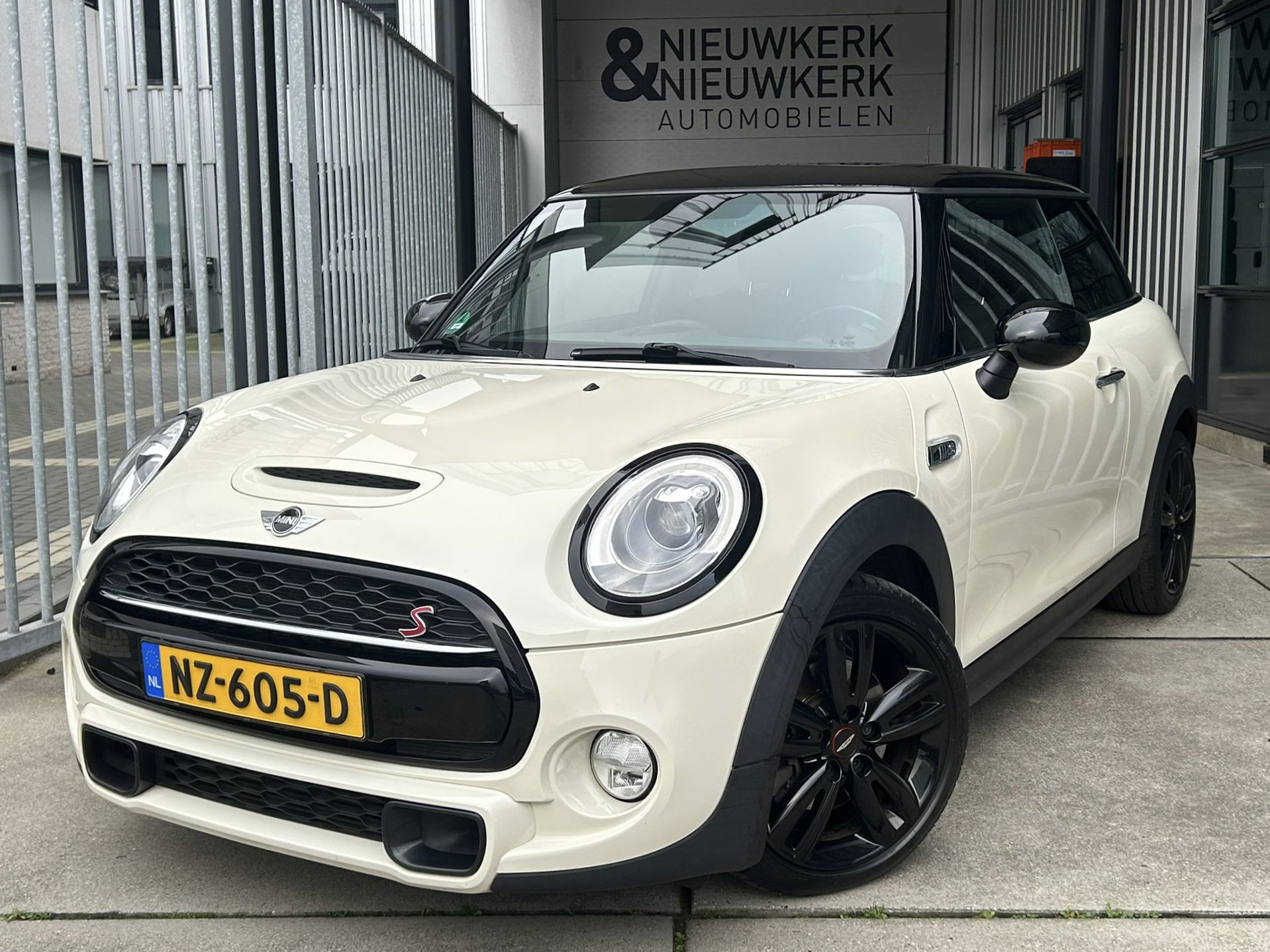 Foto van MINI Mini