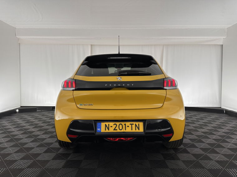 Peugeot e-208