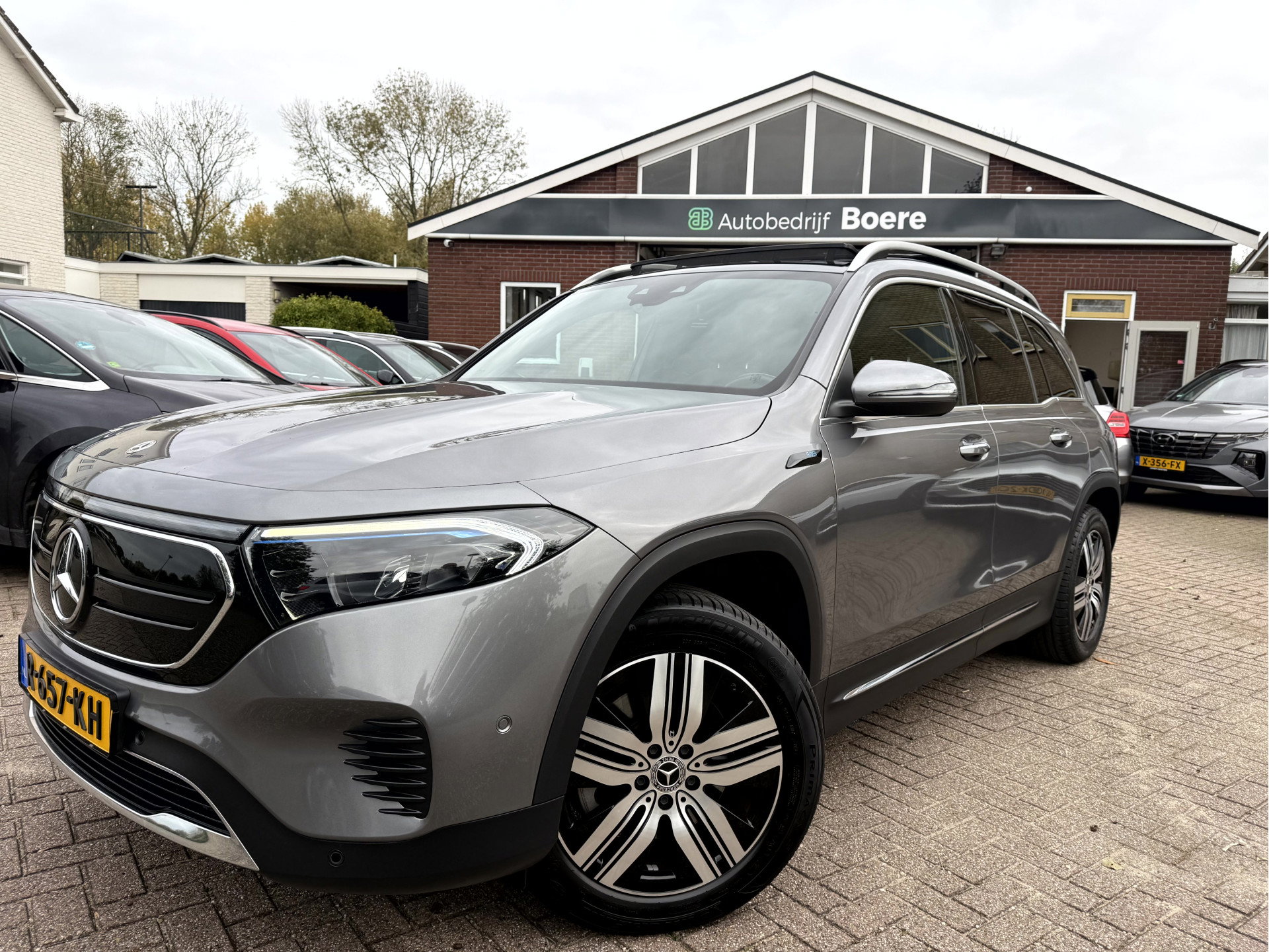 Foto van Mercedes-Benz EQB
