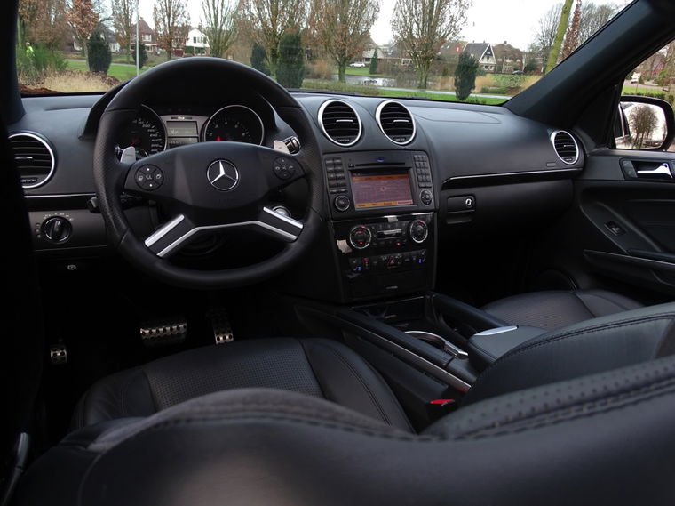 Mercedes-Benz M-Klasse