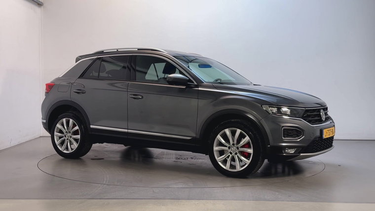 Volkswagen T-Roc foto 1