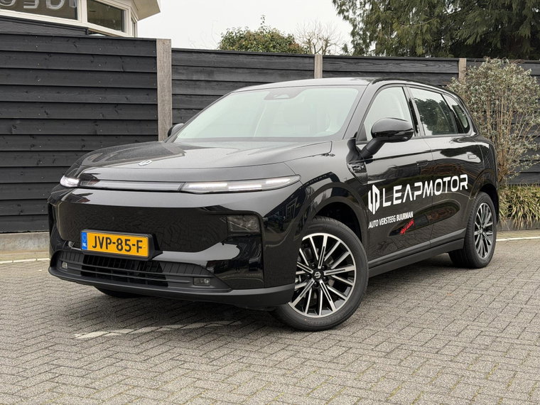 Leapmotor B10