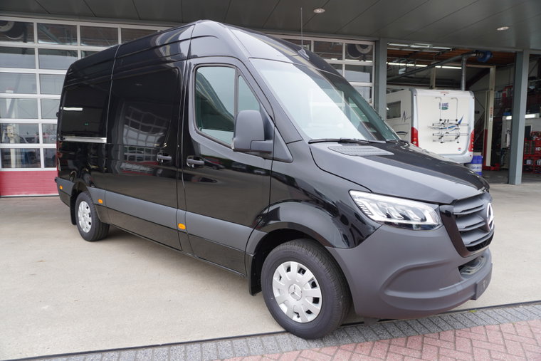 Mercedes-Benz Sprinter foto 1