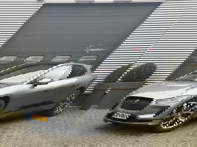Jaguar I-PACE