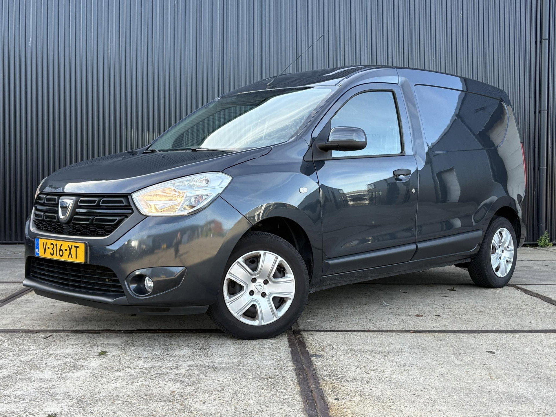 Foto van Dacia Dokker