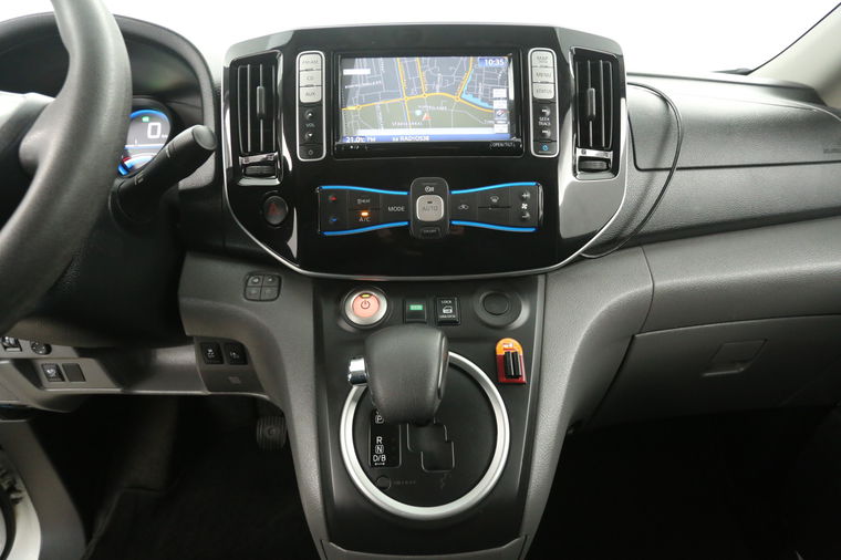 Nissan E-NV200