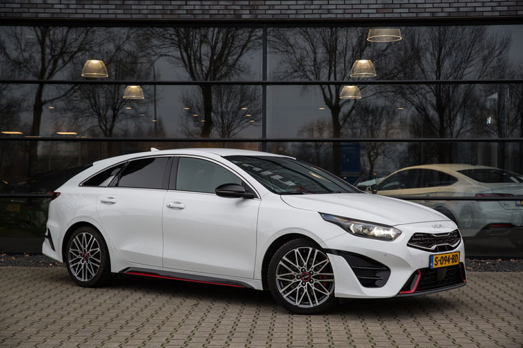 Kia ProCeed