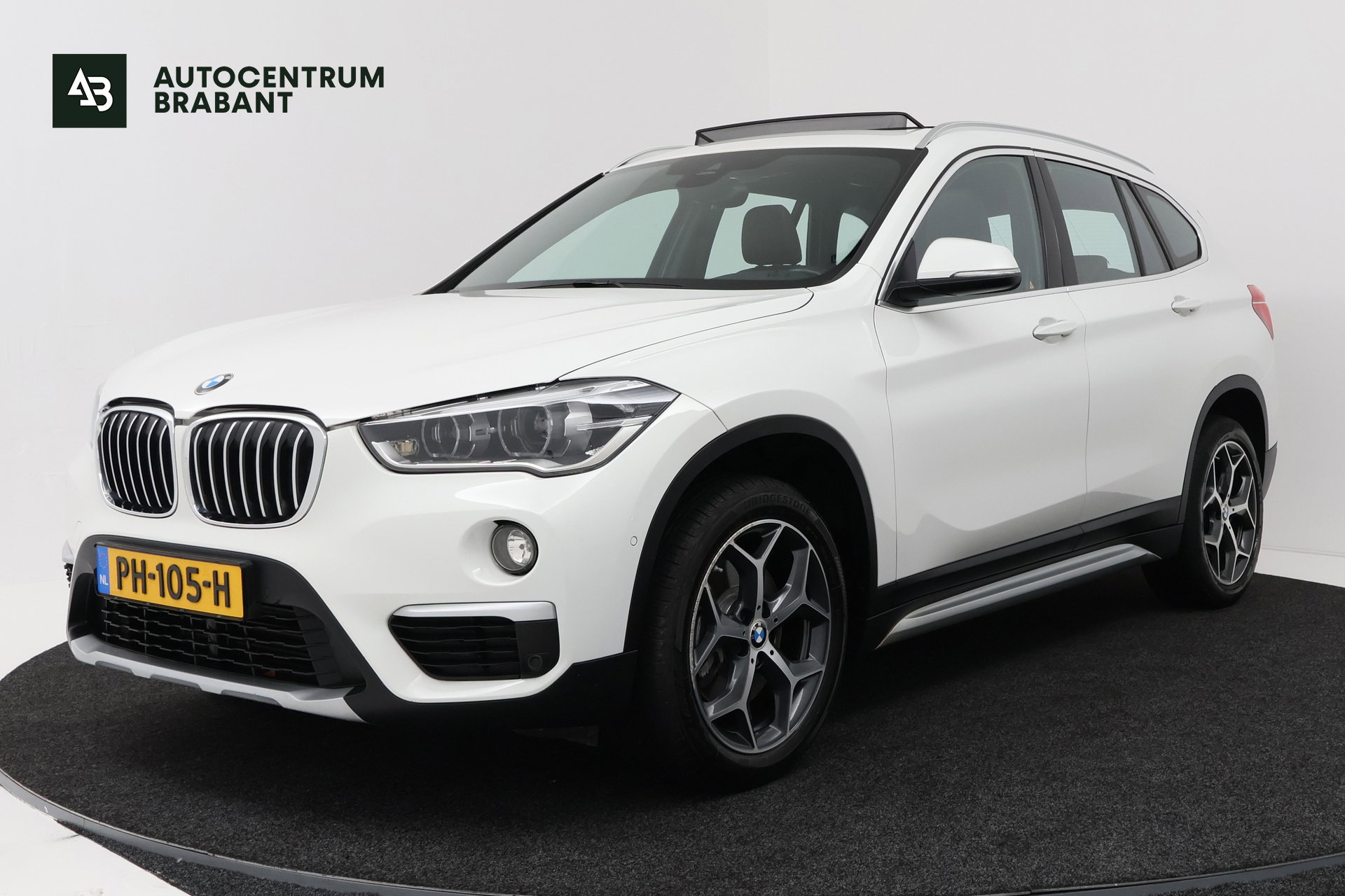 Foto van BMW X1