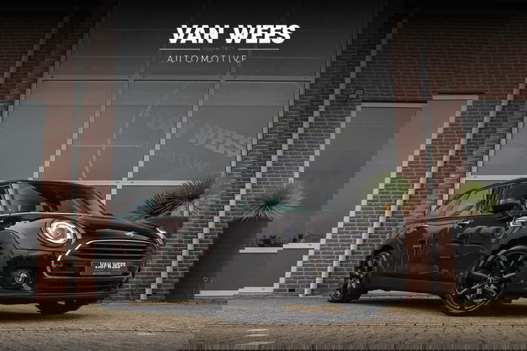 Foto van MINI Clubman 1.5 Cooper F54 Facelift Business Edition | Automaat | 1e eigenaar | NL auto | Carplay | Harman-kardon | 17 inch | LED |