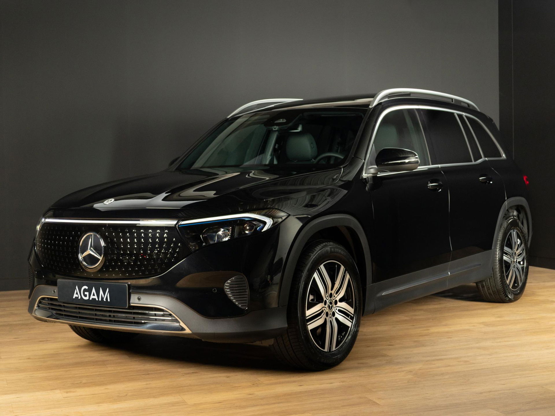 Foto van Mercedes-Benz EQB