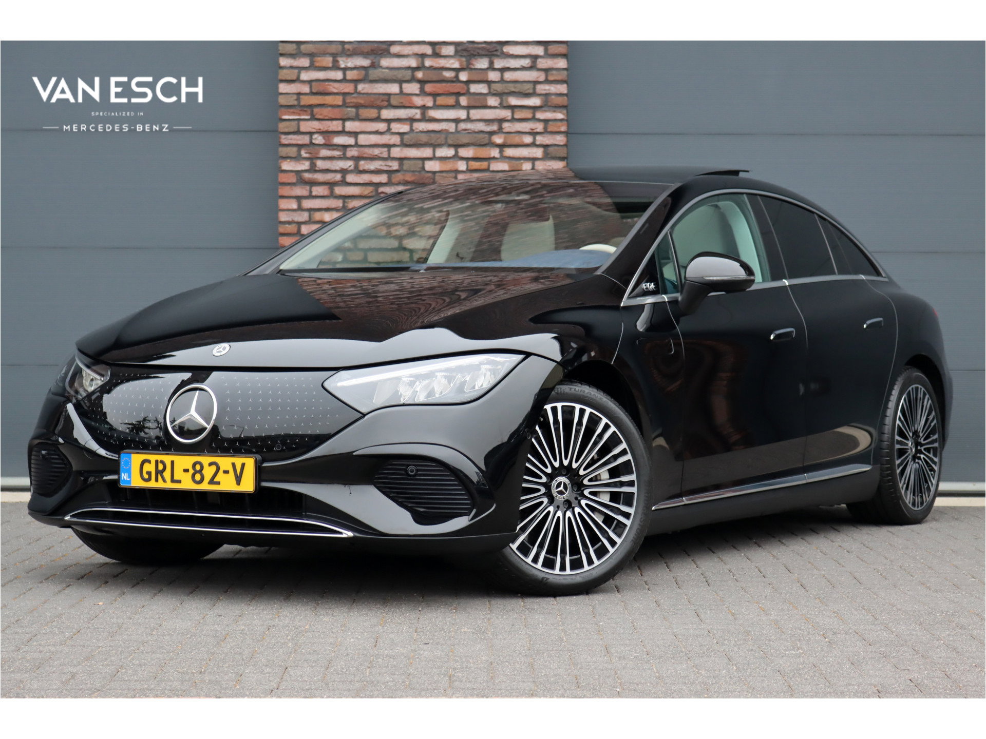 Foto van Mercedes-Benz EQE