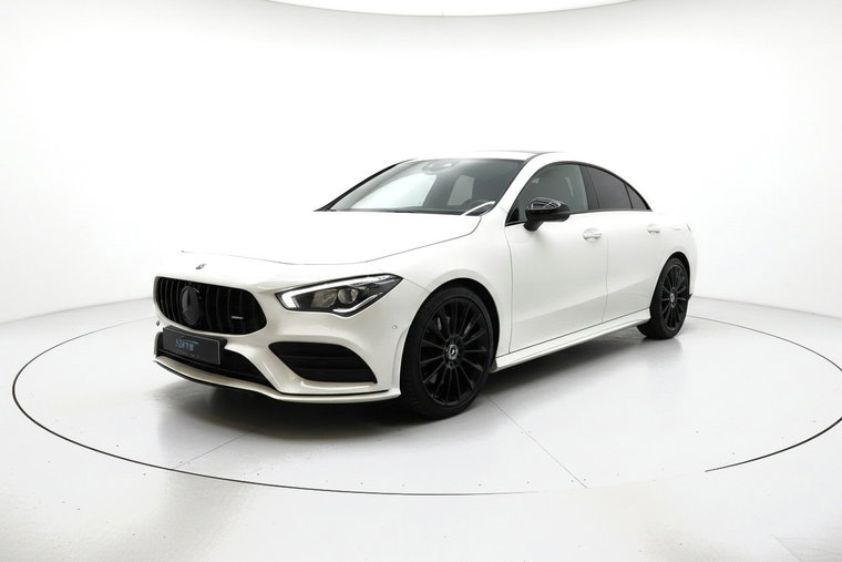 Mercedes-Benz CLA foto 1