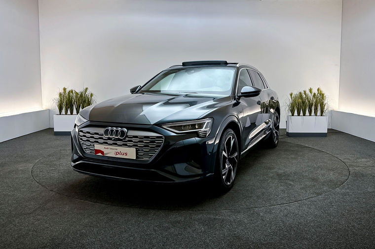 Foto van Audi Q8 e-tron