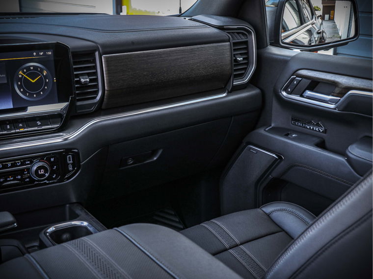 Chevrolet Silverado 1500 High Country | Black Ops Dark Ash Metallic