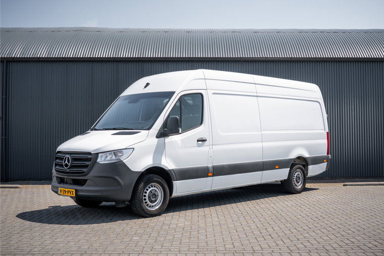 Mercedes-Benz Sprinter foto 1