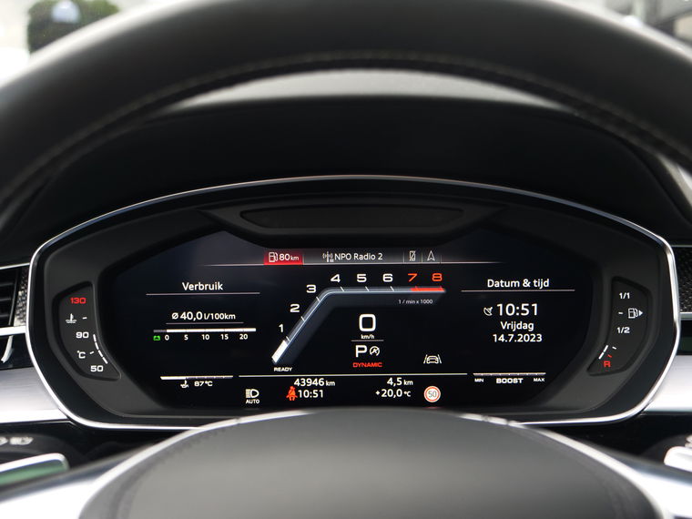 Audi S8