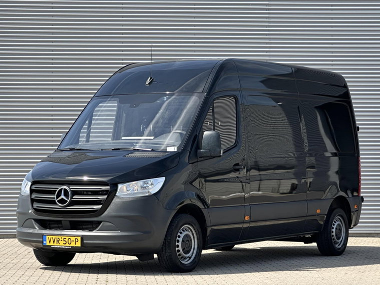 Mercedes-Benz Sprinter foto 1