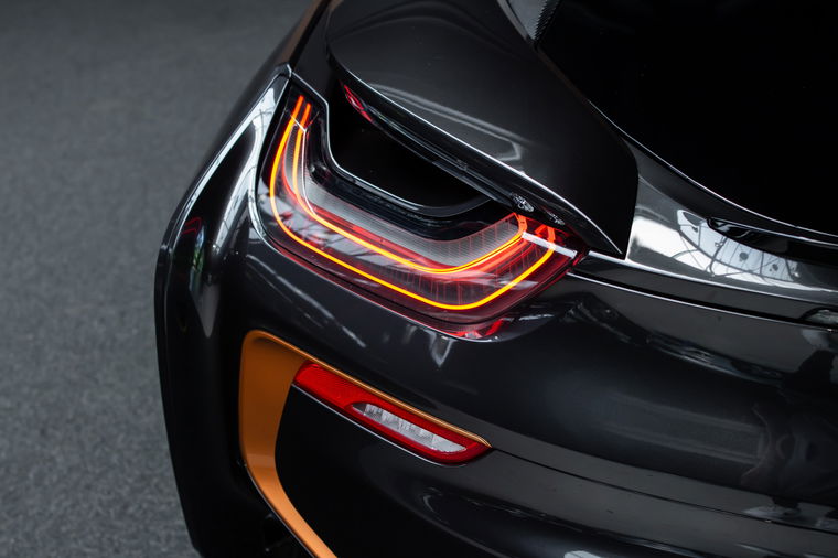 BMW i8 Roadster