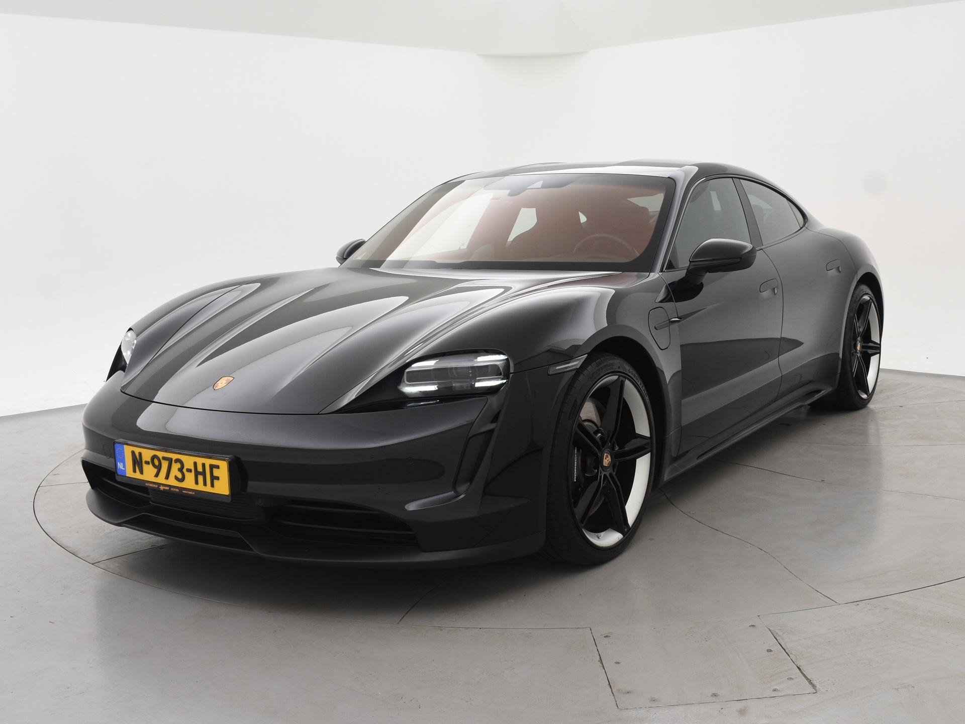 Foto van Porsche Taycan