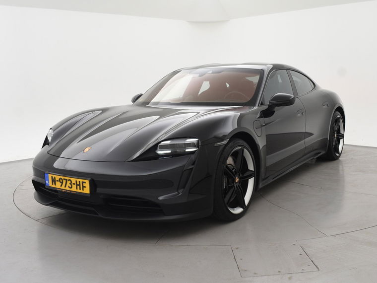 Foto van Porsche Taycan