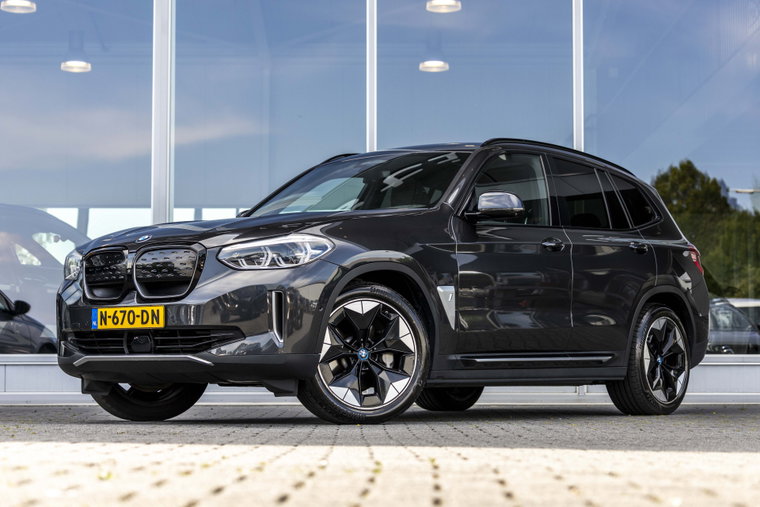 Foto van BMW iX3