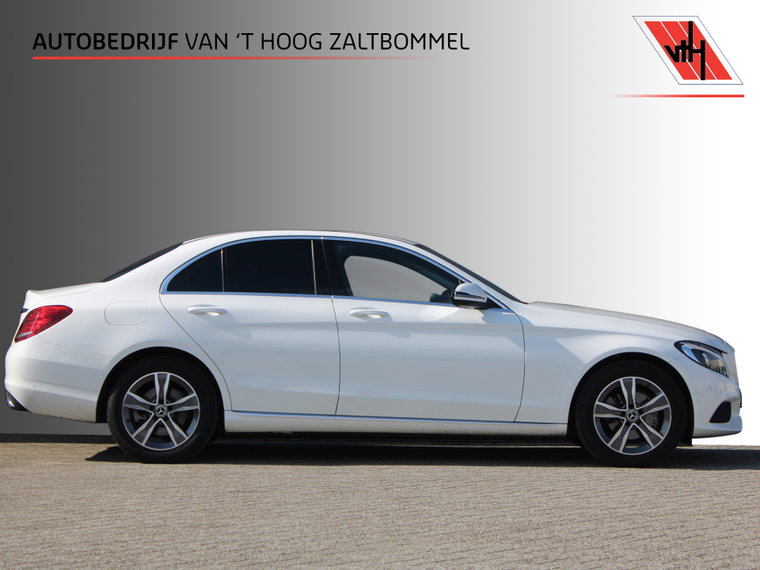 Mercedes-Benz C-Klasse foto 1