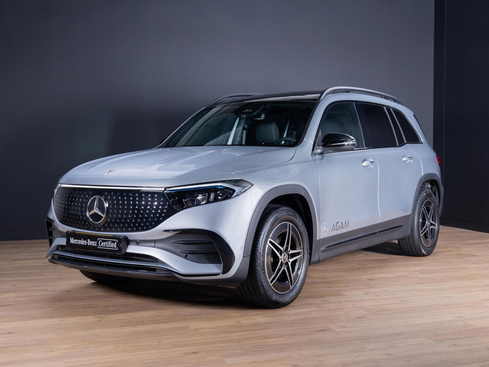 Foto van Mercedes-Benz EQB