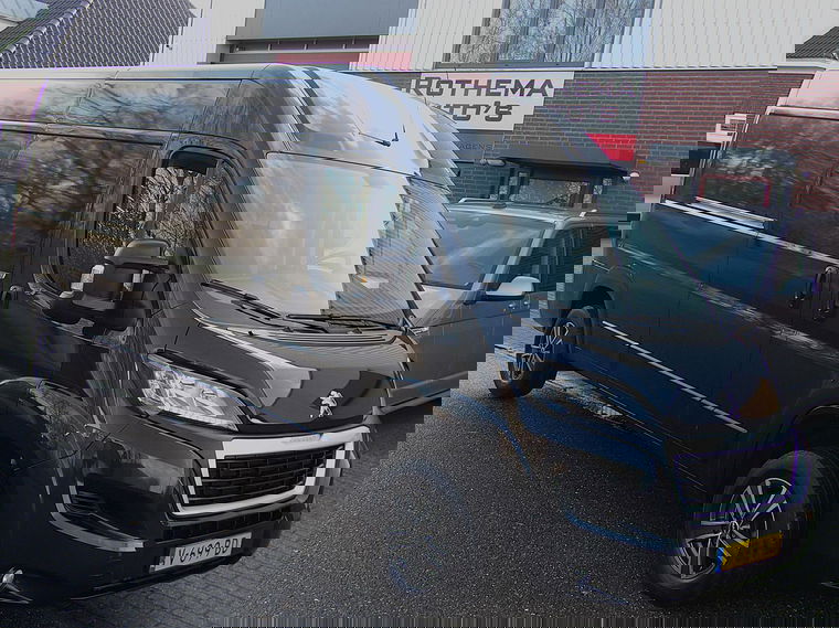 Foto van Peugeot Boxer Bestel