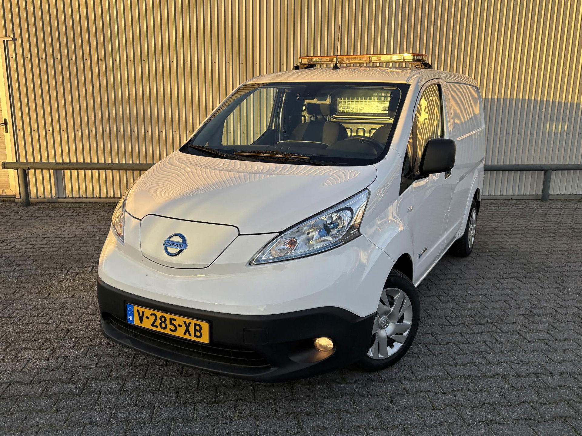 Foto van Nissan E-NV200
