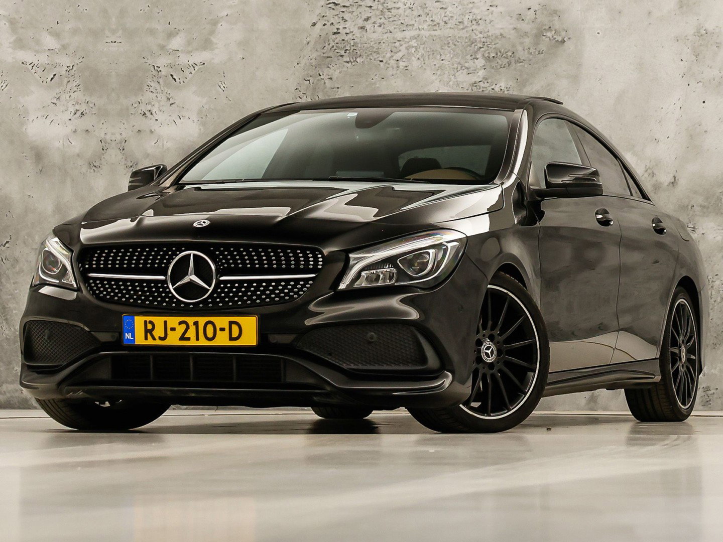 Foto van Mercedes-Benz CLA