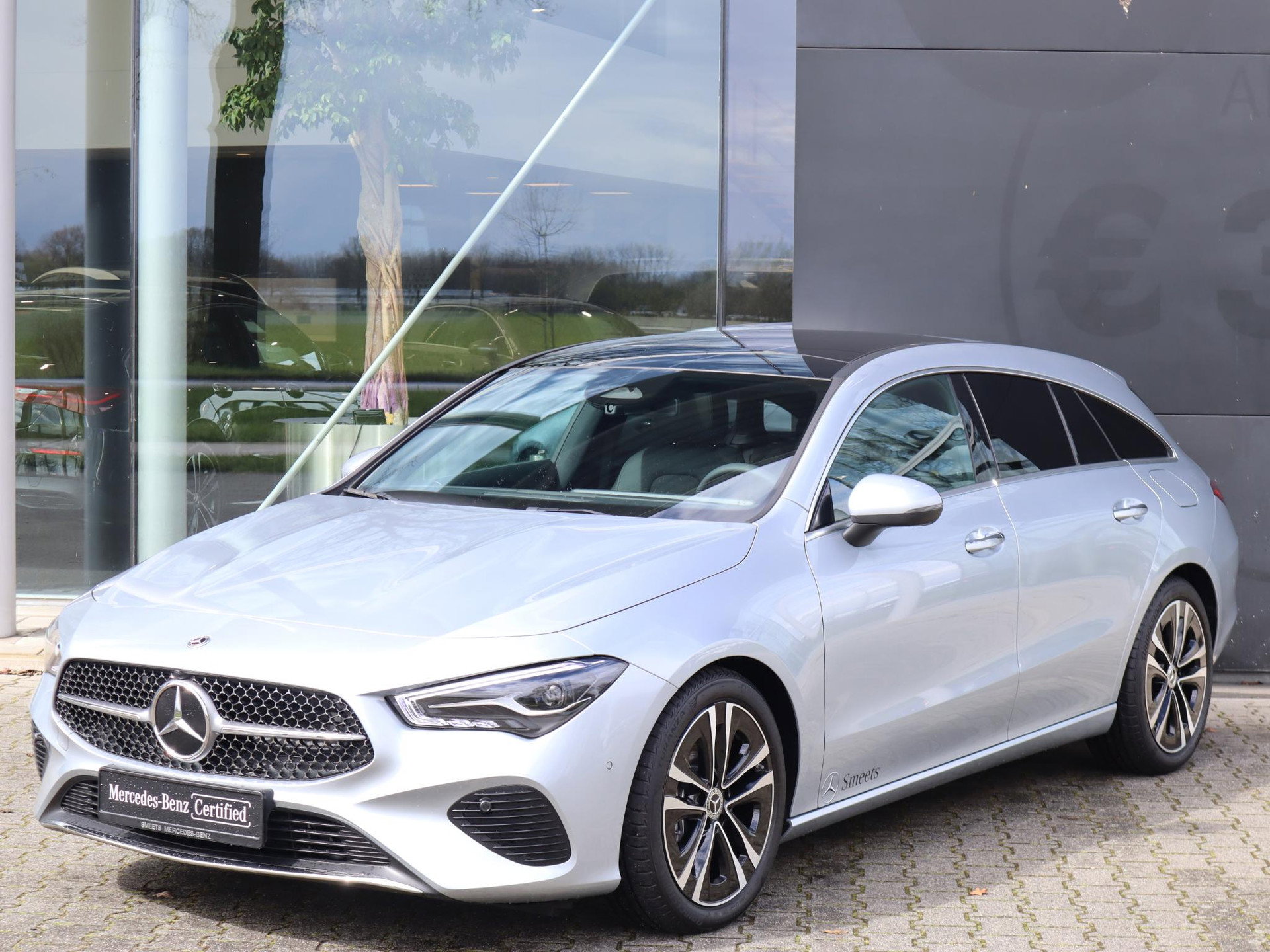Foto van Mercedes-Benz CLA