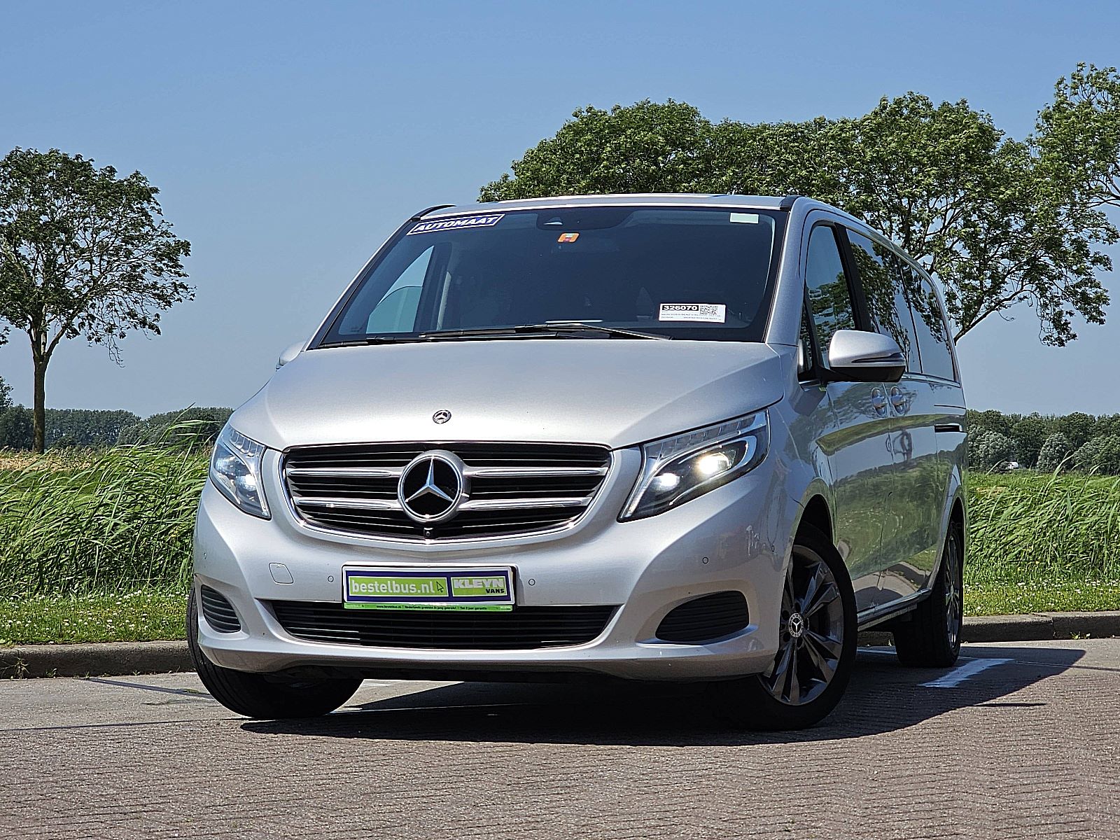 Foto van Mercedes-Benz V-Klasse
