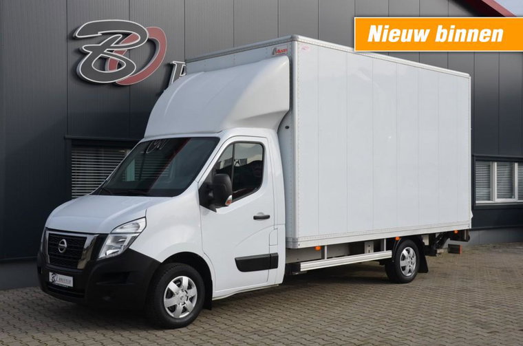 Nissan NV400