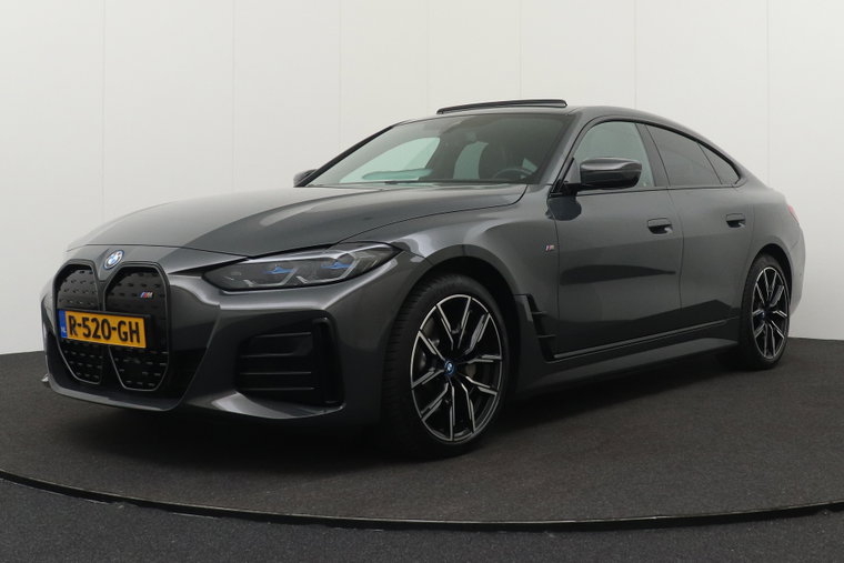 BMW i4 foto 1