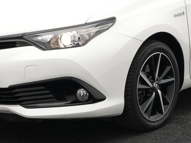 Toyota Auris Touring Sports