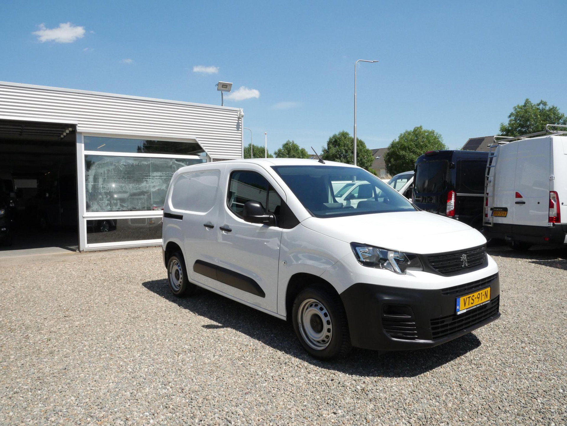 Foto van Peugeot Partner