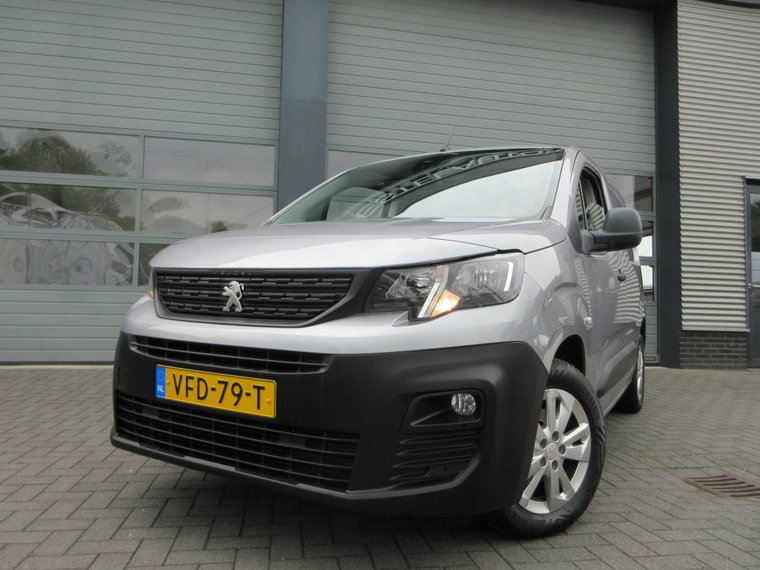 Foto van Peugeot Partner