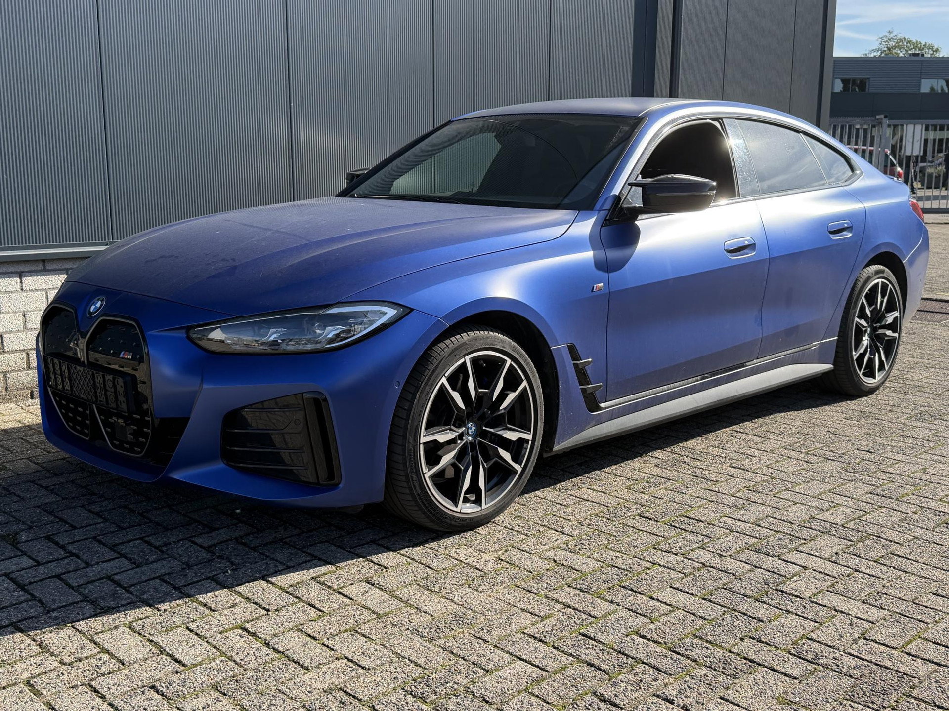 Foto van BMW i4