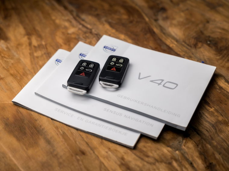Volvo V40
