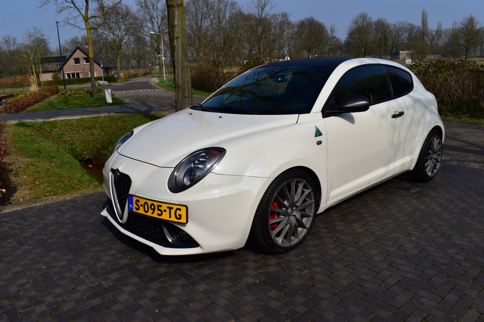 Foto van Alfa Romeo MiTo