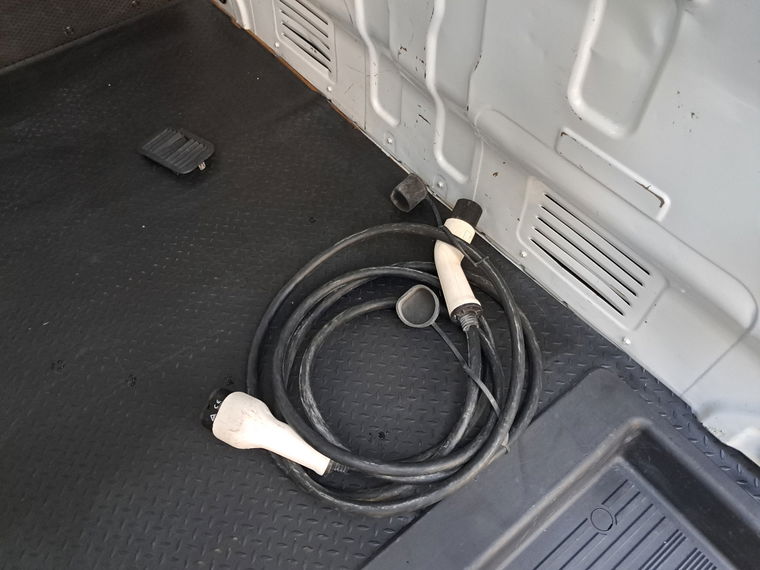Maxus Deliver 9