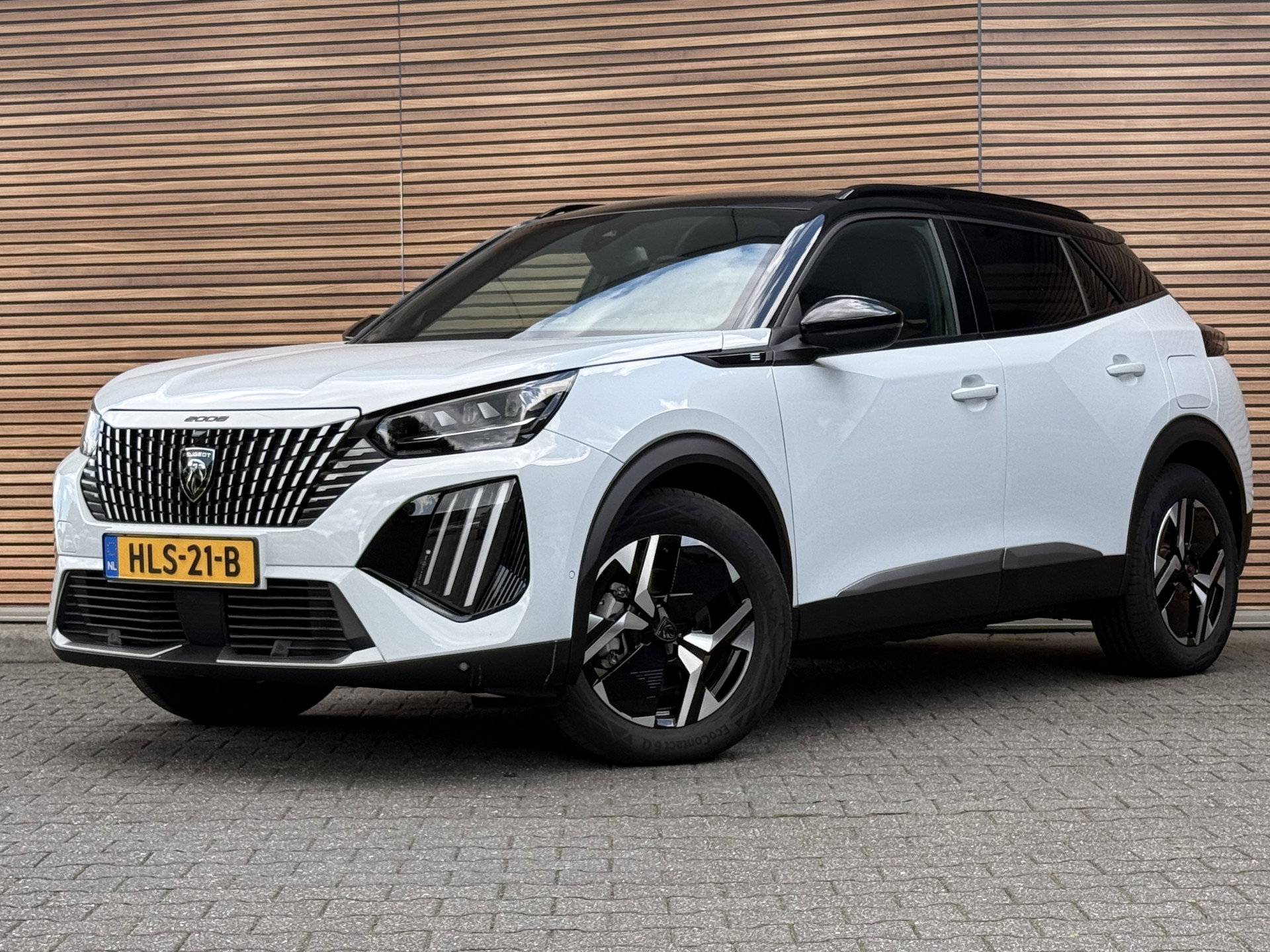 Foto van Peugeot e-2008