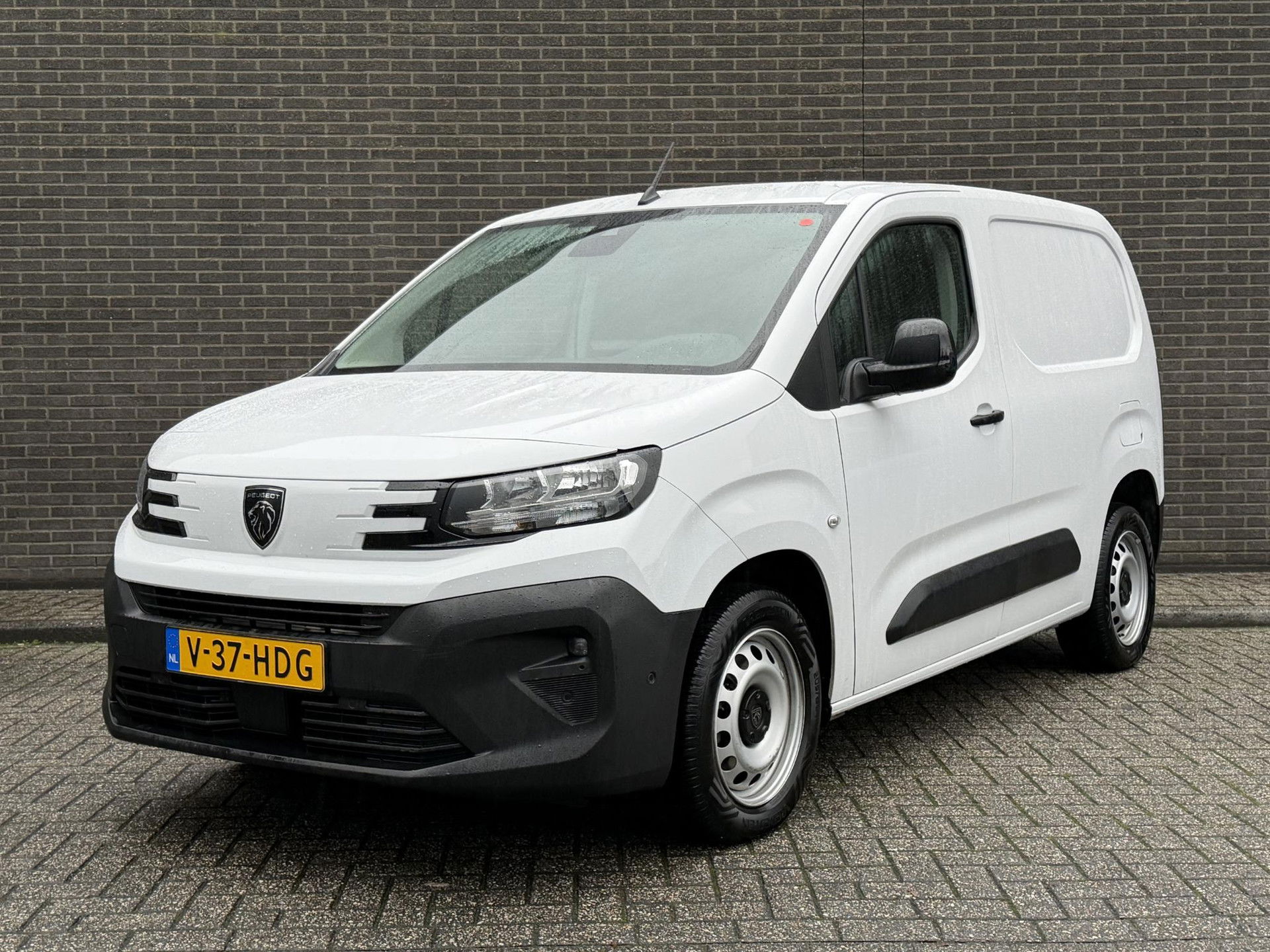 Foto van Peugeot Partner